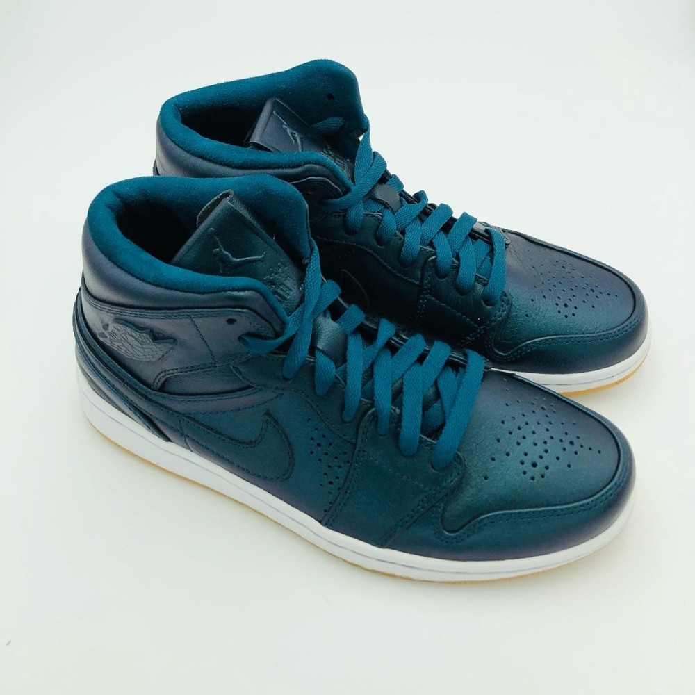 Nike Air Jordan 1 Mid Nouveau Men's Shoes 7.5 - Picture 3 of 8